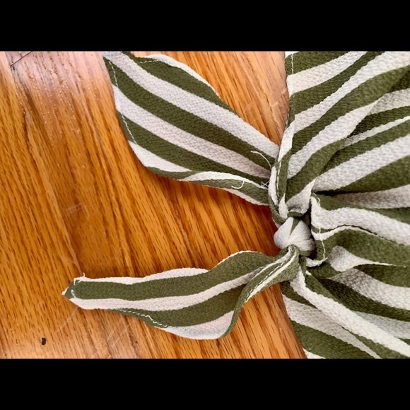 Green & White Striped Short Sleeve Crop Top - Picture 5 of 7